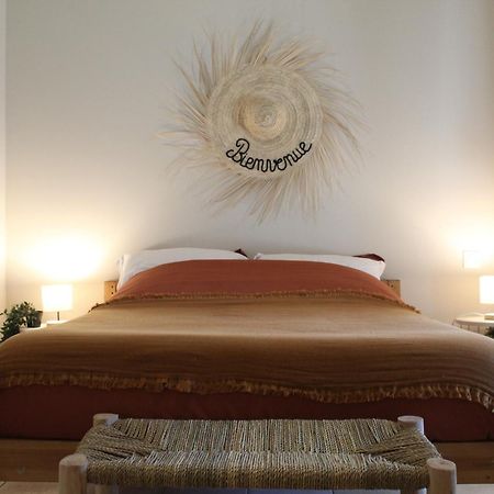 Mas Eva Hotel Mouries Kültér fotó